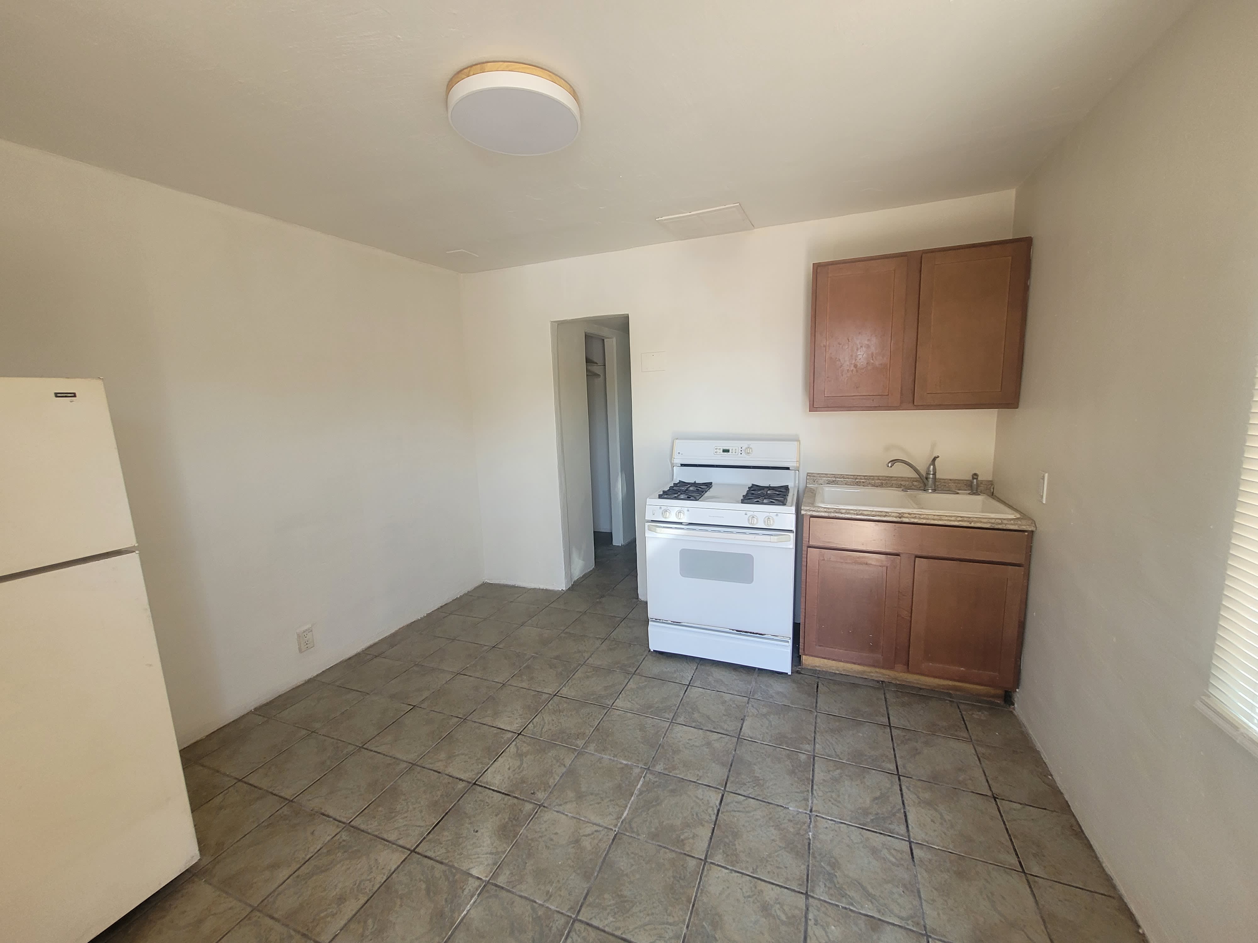 712 W Fillmore St Apt C – photo 2