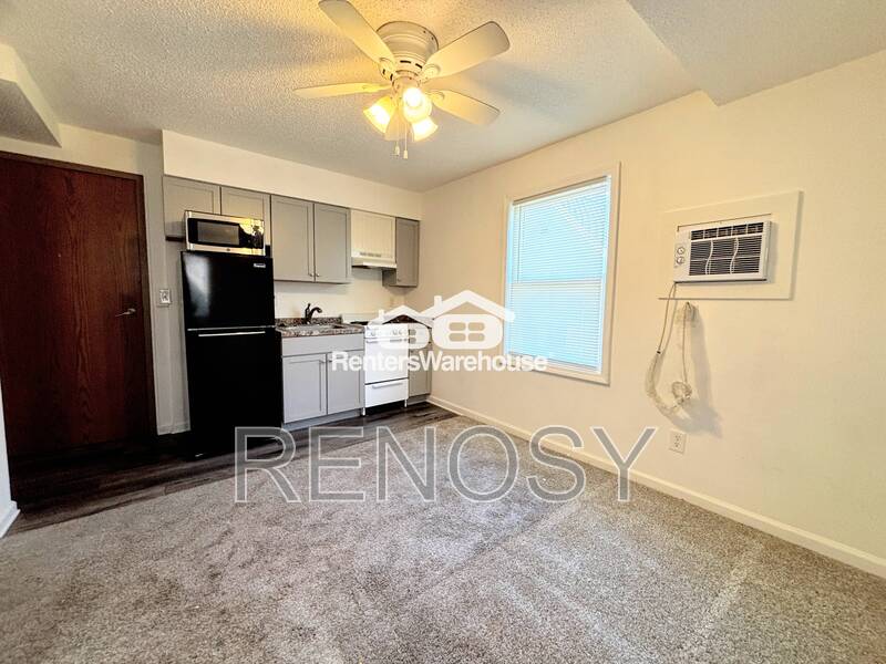 1123 24Th St – photo 2