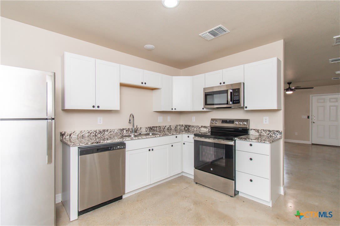 806 White Meadow Drive – photo 5