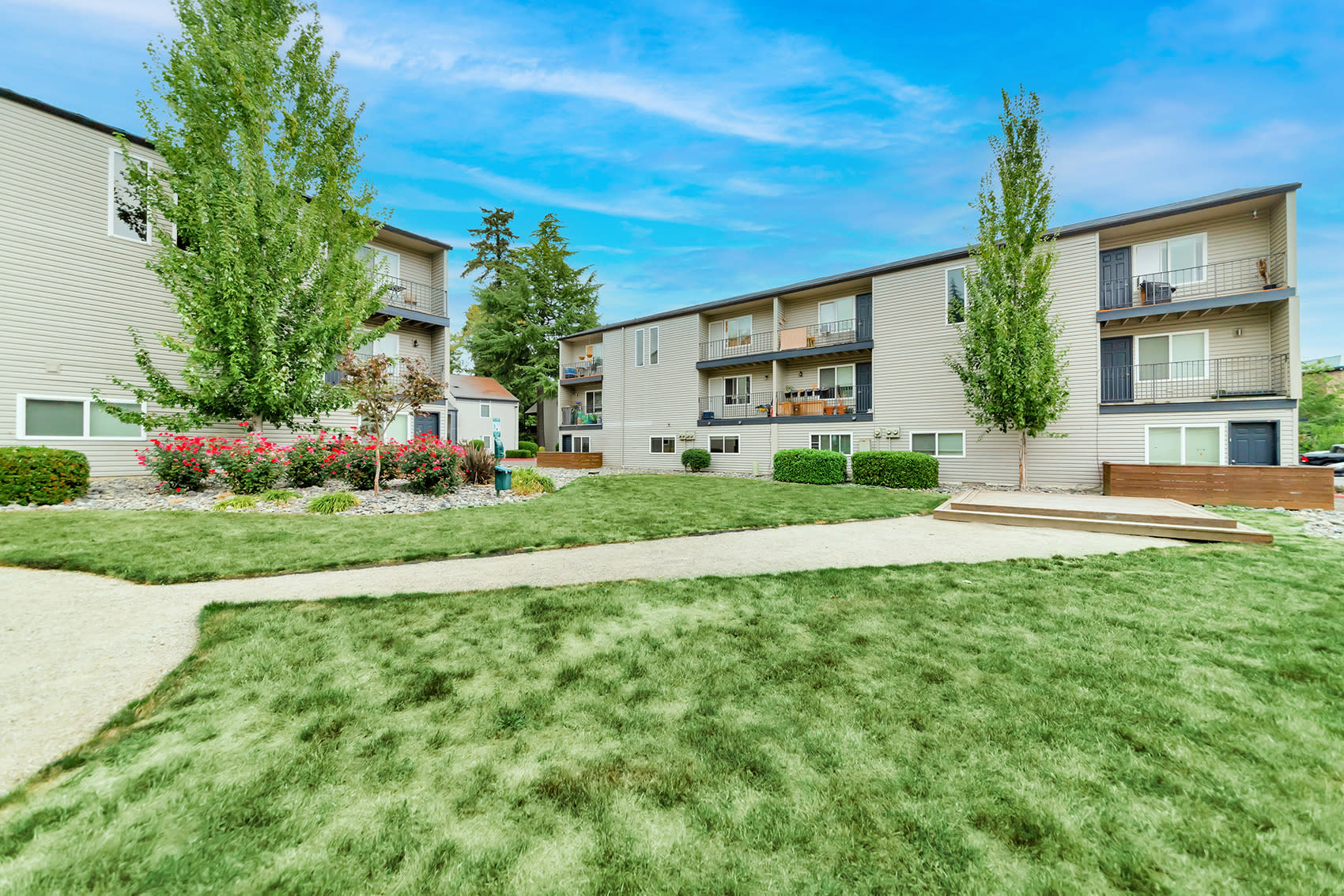 River Lofts Apartments – photo 2
