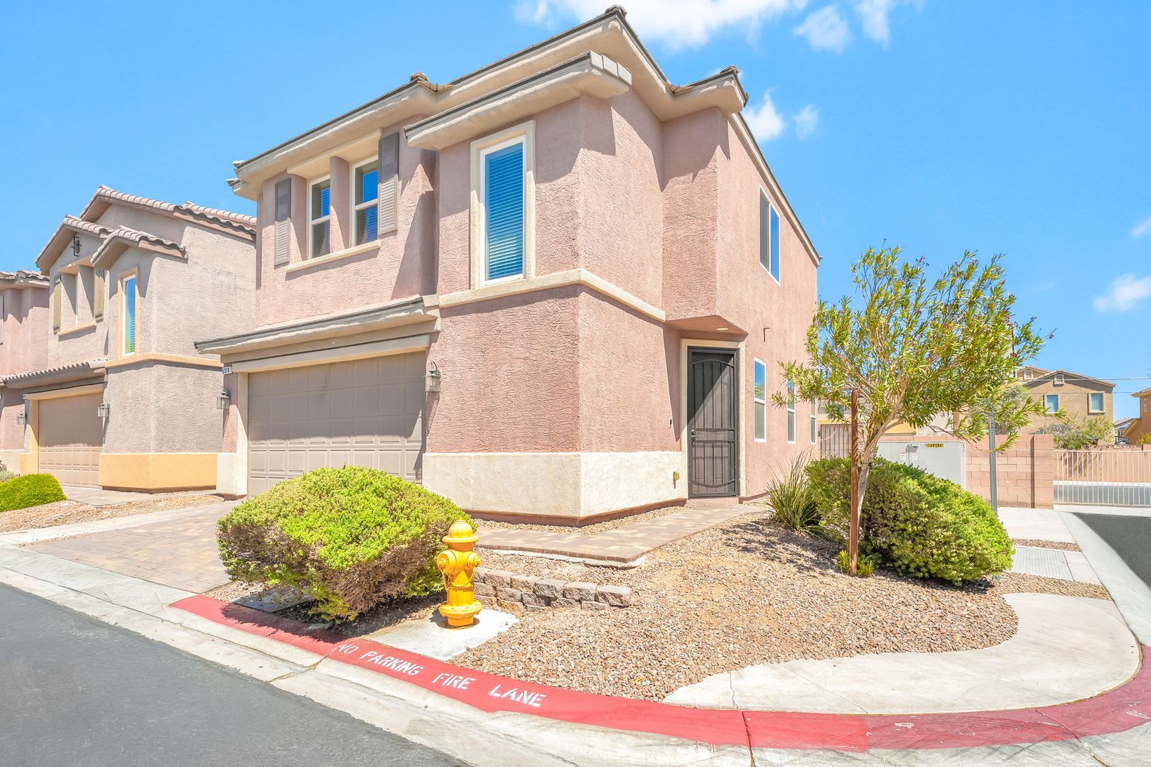 Modern Comfort With Flexible Living In A Convenient Las Vegas Location – photo 2