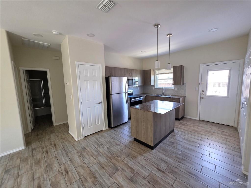 5005 North Hiawatha Drive – photo 3