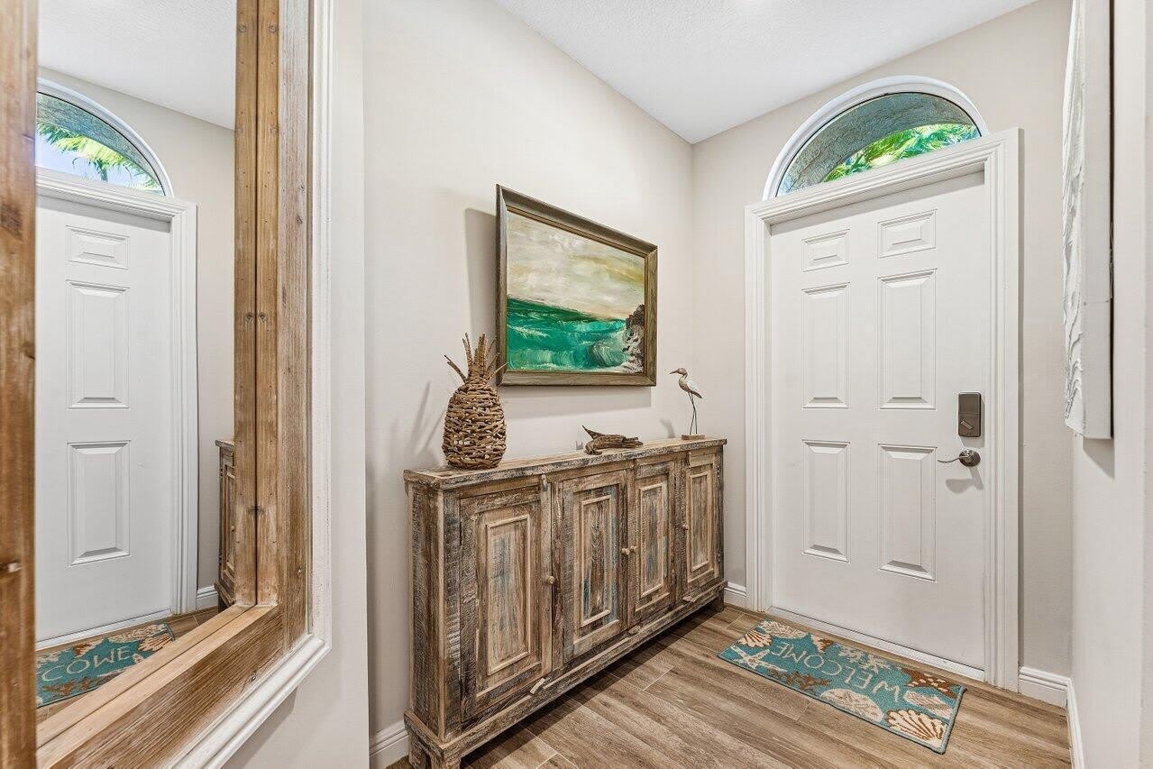 813 Estancia Way – photo 3