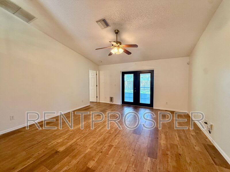 4010 Wilkes Drive – photo 2
