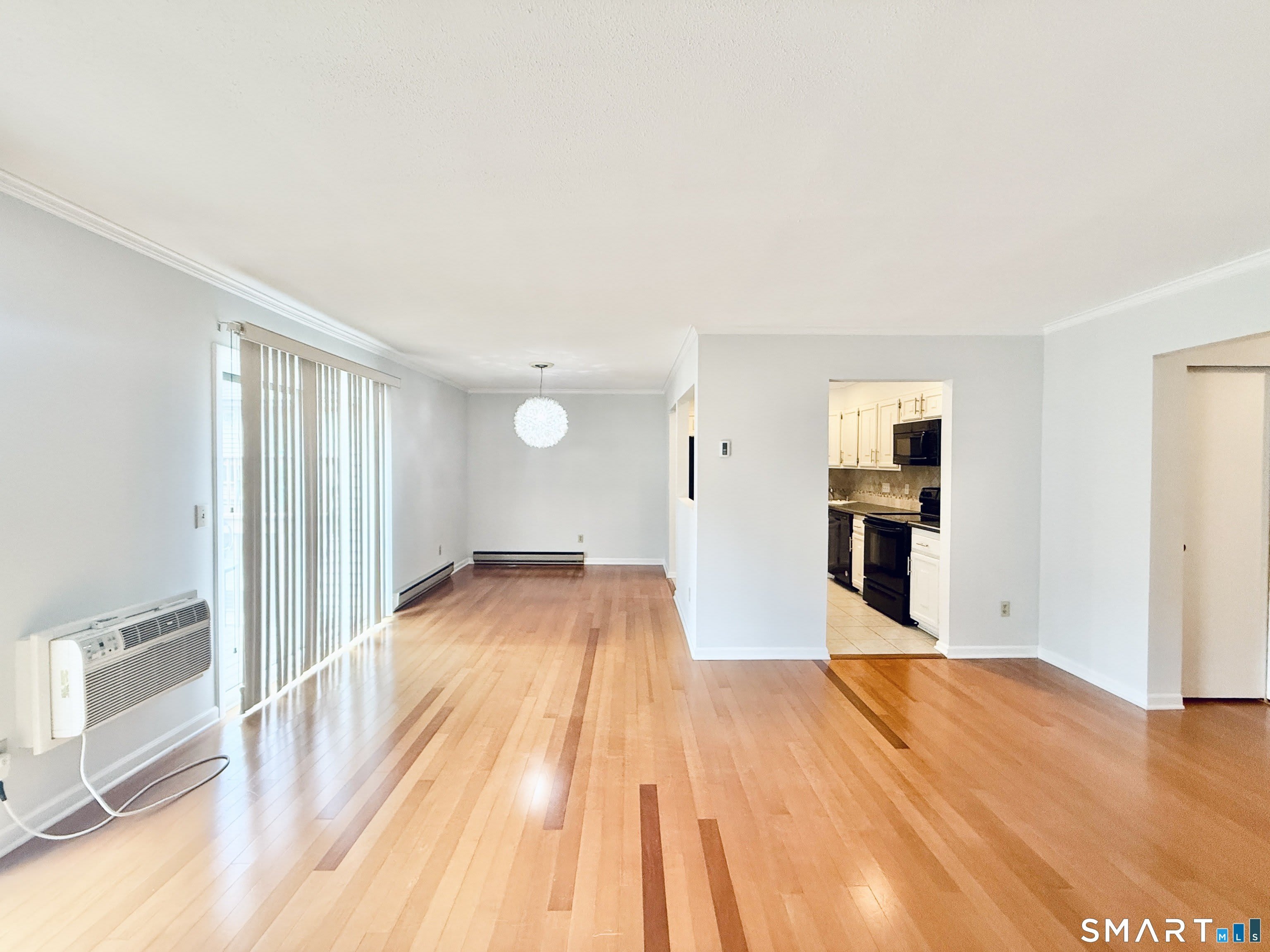 180 Colonial Road – photo 5