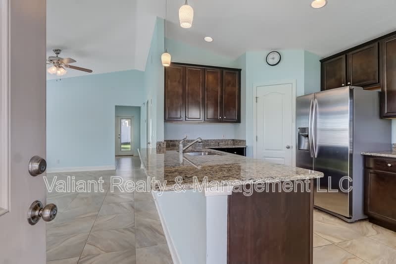 2110 3rd Street – photo 5