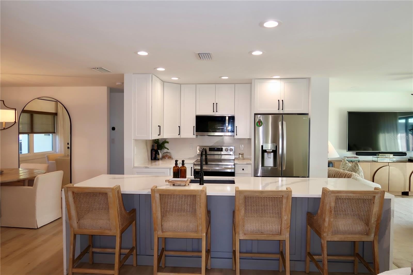 9484 TREASURE Lane NE – photo 3