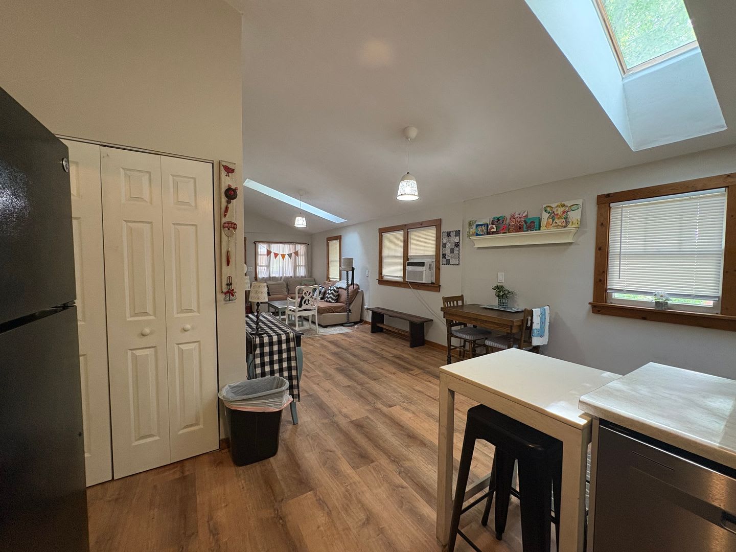 Fully Furnished! 3 bedroom 2 bath West Asheville – photo 5
