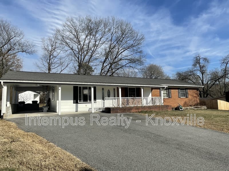 724 Waco Rd – photo 3