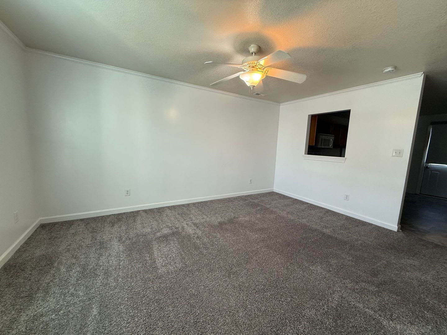 Nice 2 bedroom, 1.5 bath Townhouse – photo 5