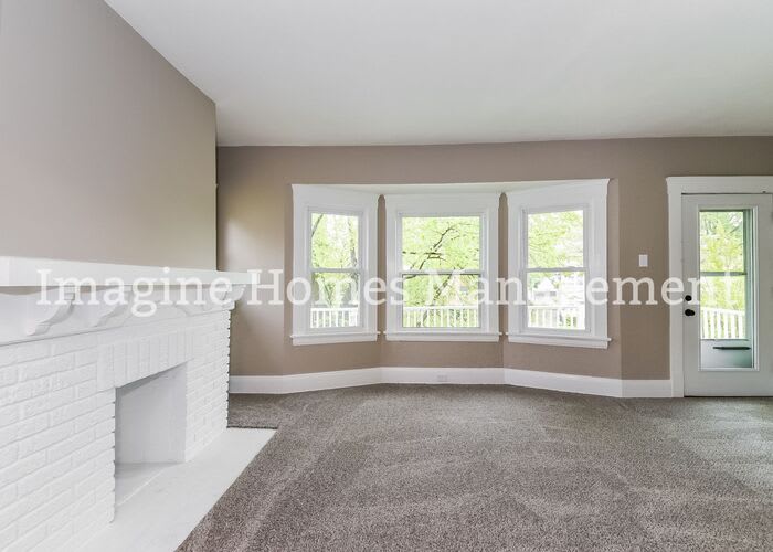 18436 Sloane Avenue – photo 5