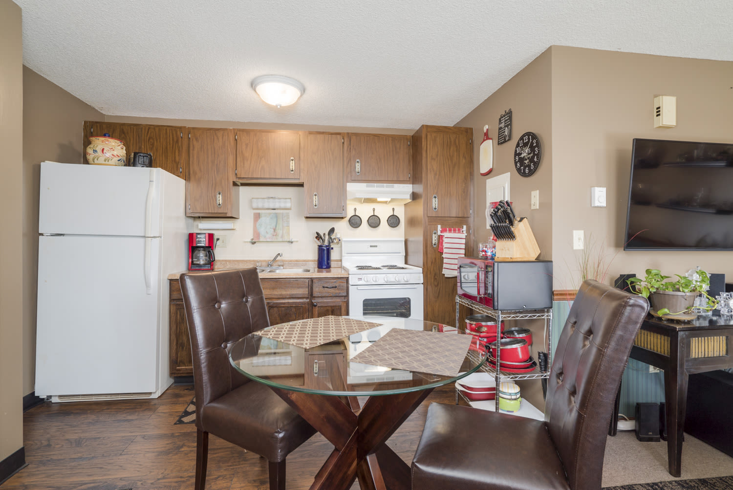6732 Akron Rd – photo 5