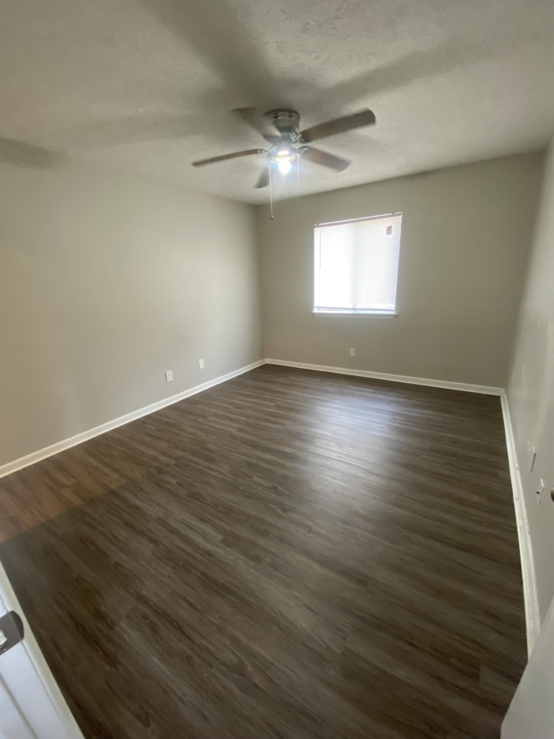 919 Applewood Lane 1 – photo 4