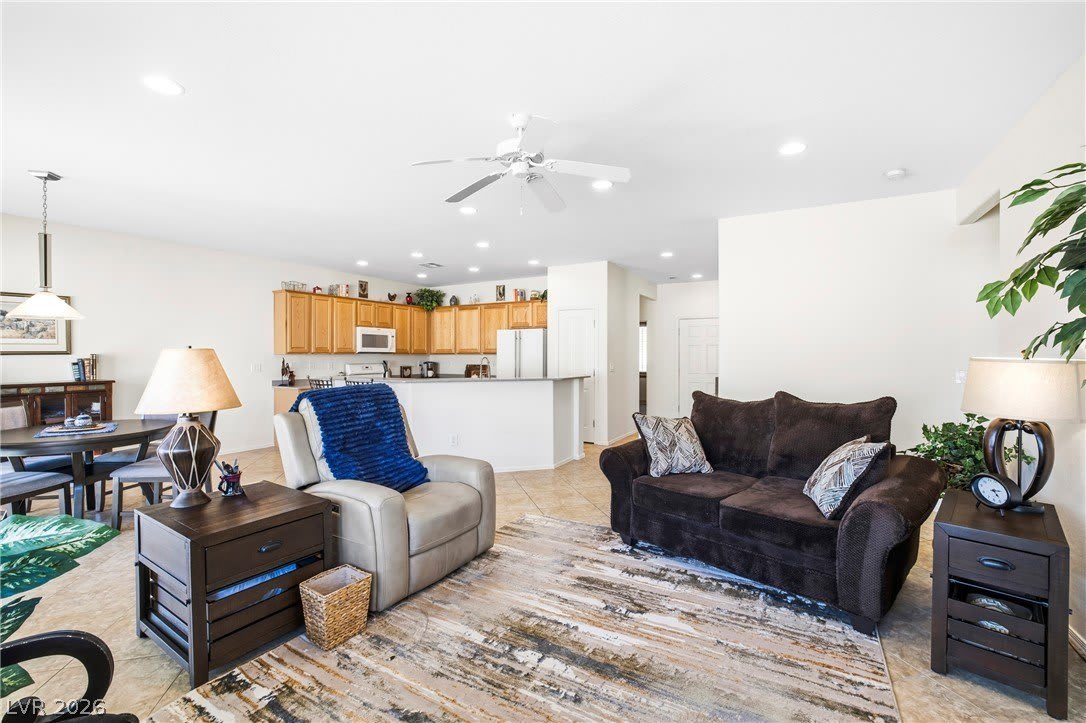 2635 Solera Moon Drive – photo 4