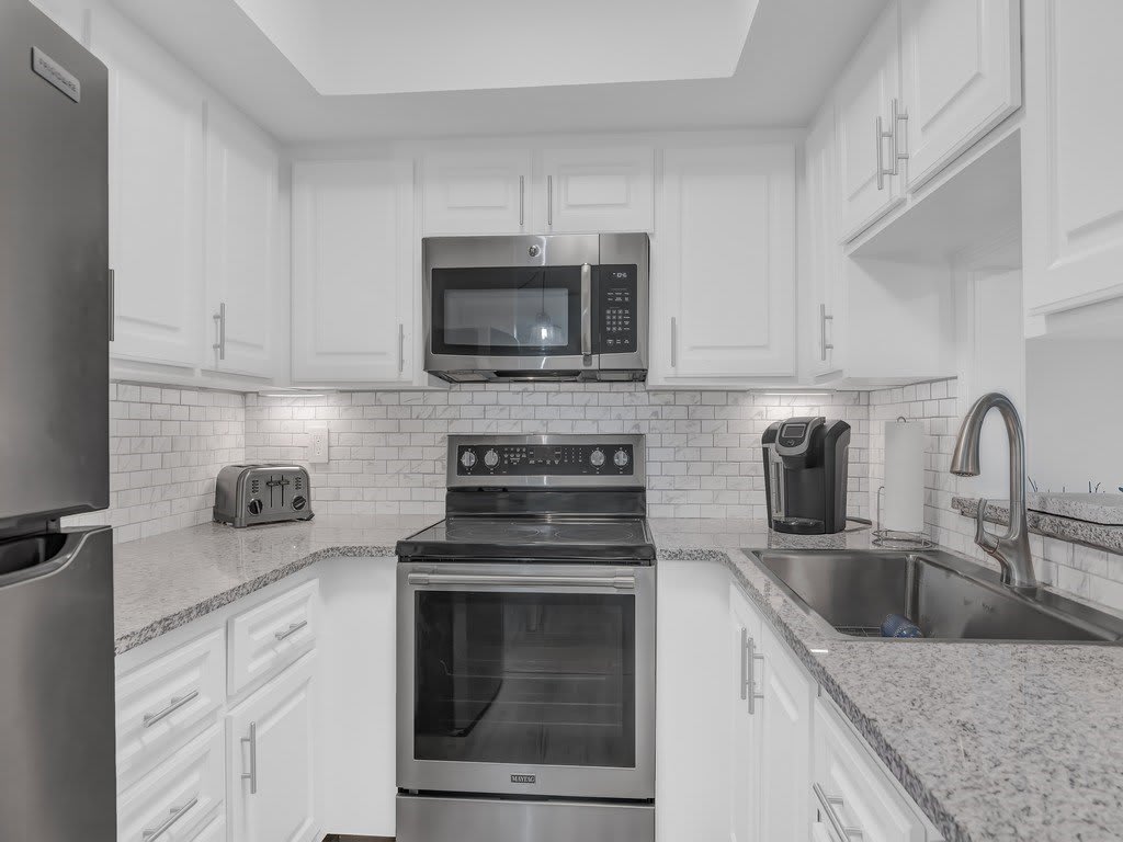 1860 Robalo Drive – photo 4