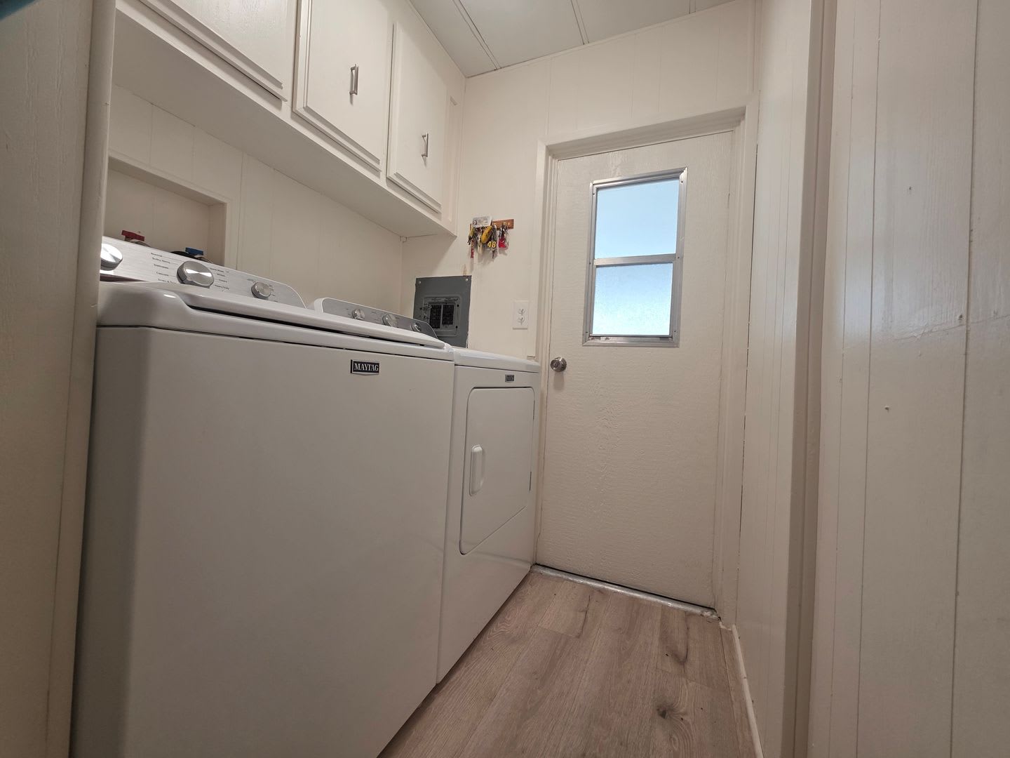 Charming Furnished 3-Bedroom Home in Willow Valley – Short-Term Rental! – photo 5