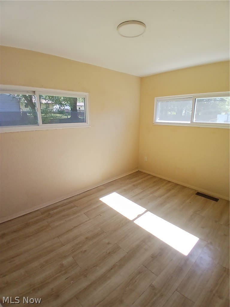 3025 1/2 Northgate Avenue – photo 5