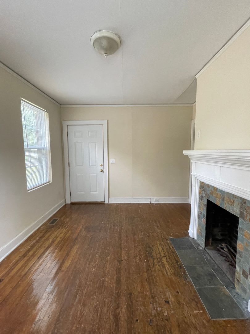 JUST REDUCED! Walk to the Stadium-Olympia! – photo 3