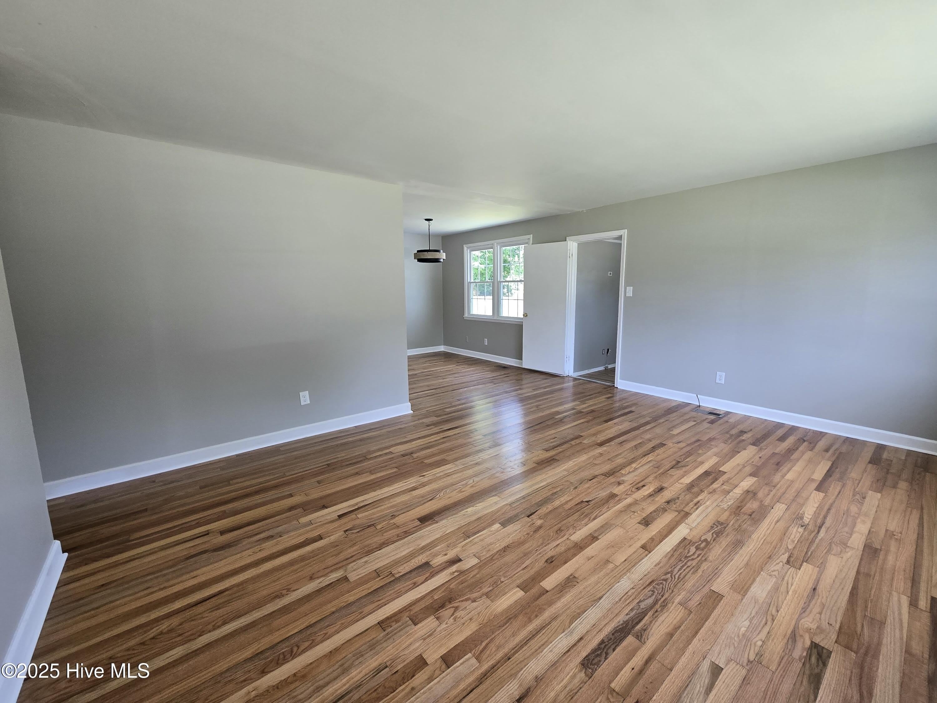 801 Barn Street – photo 4