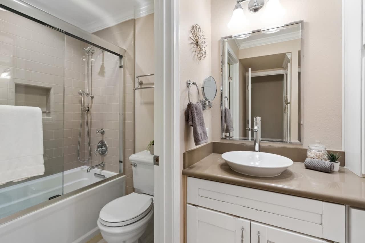 606 San Conrado Ter Unit 3 – photo 5