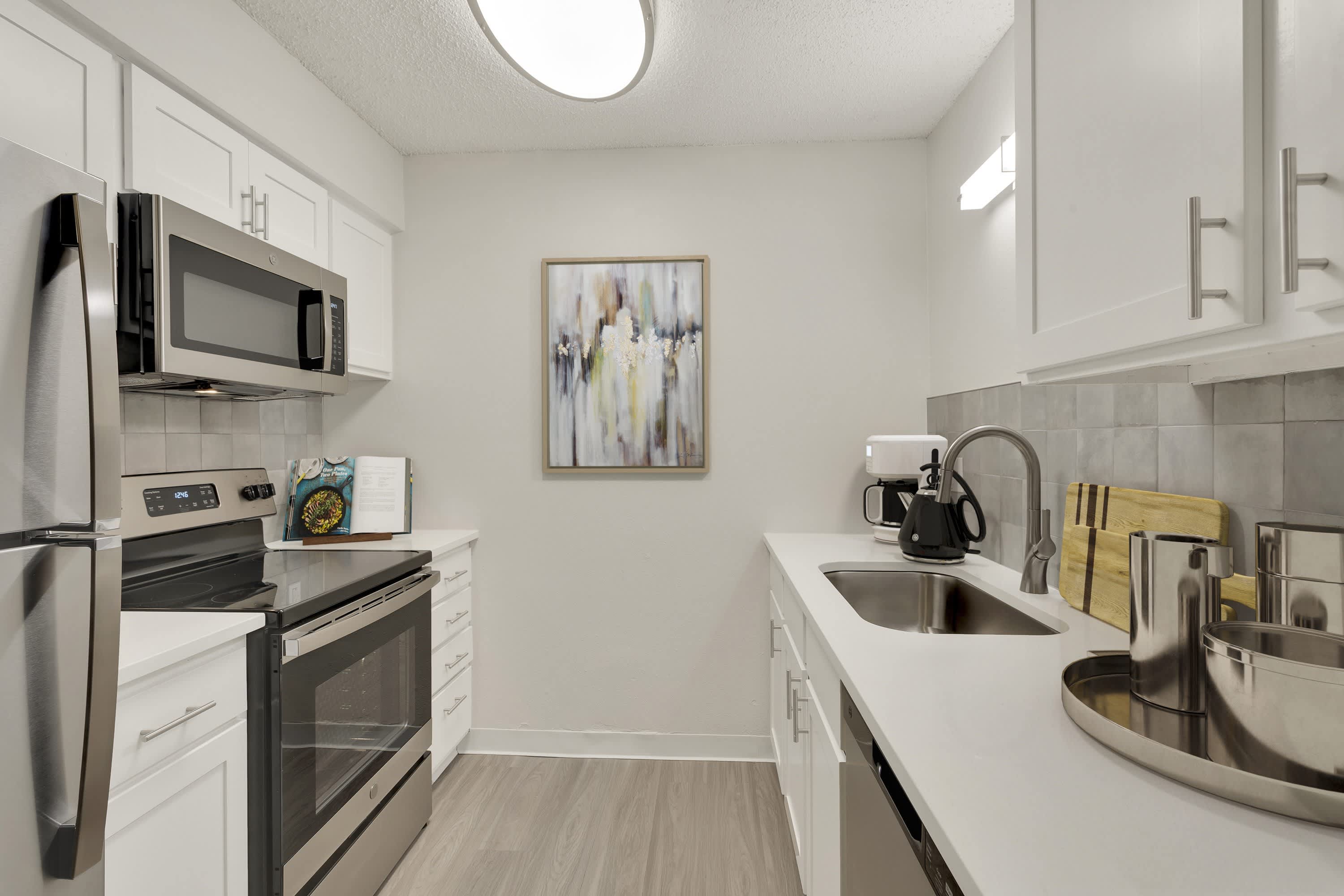 Canopy Creek Apartments – photo 3