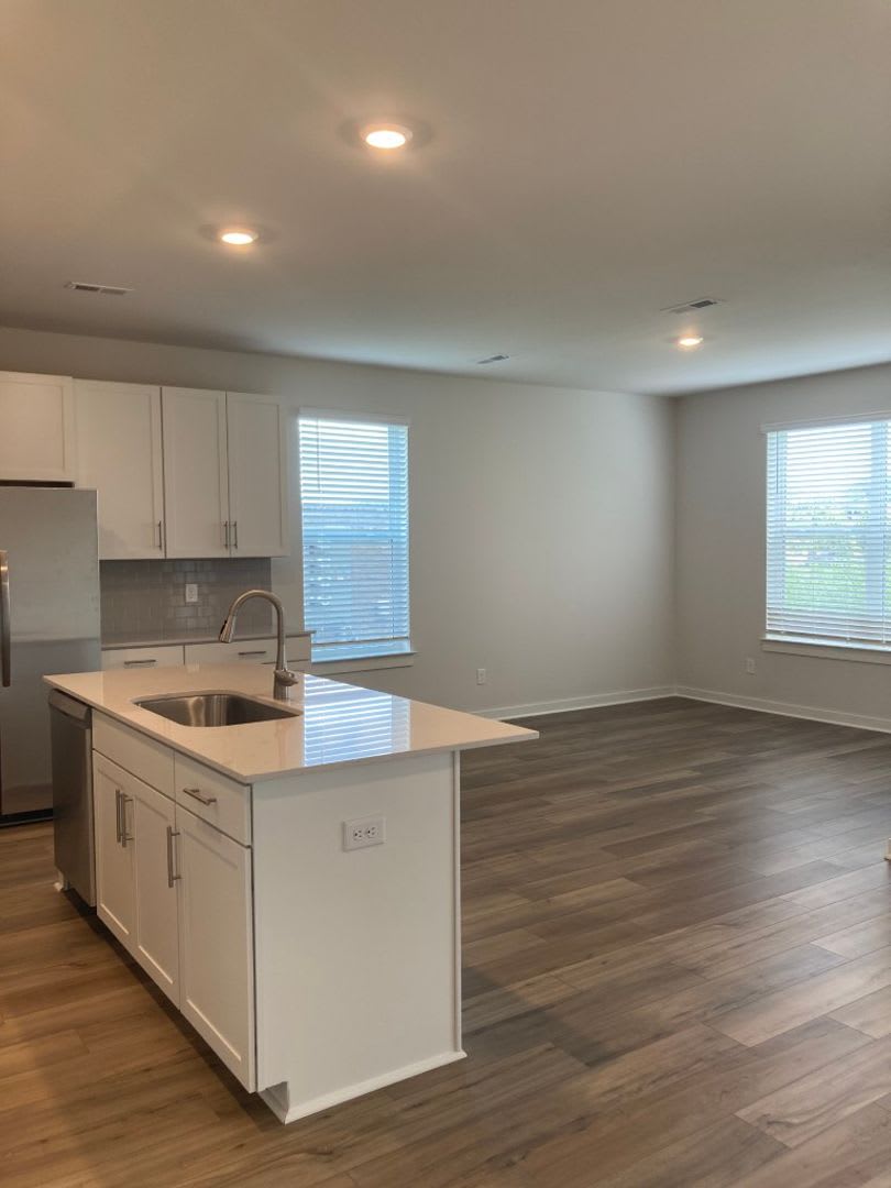 Brand New 3BR Townhome in Smyrna – photo 4