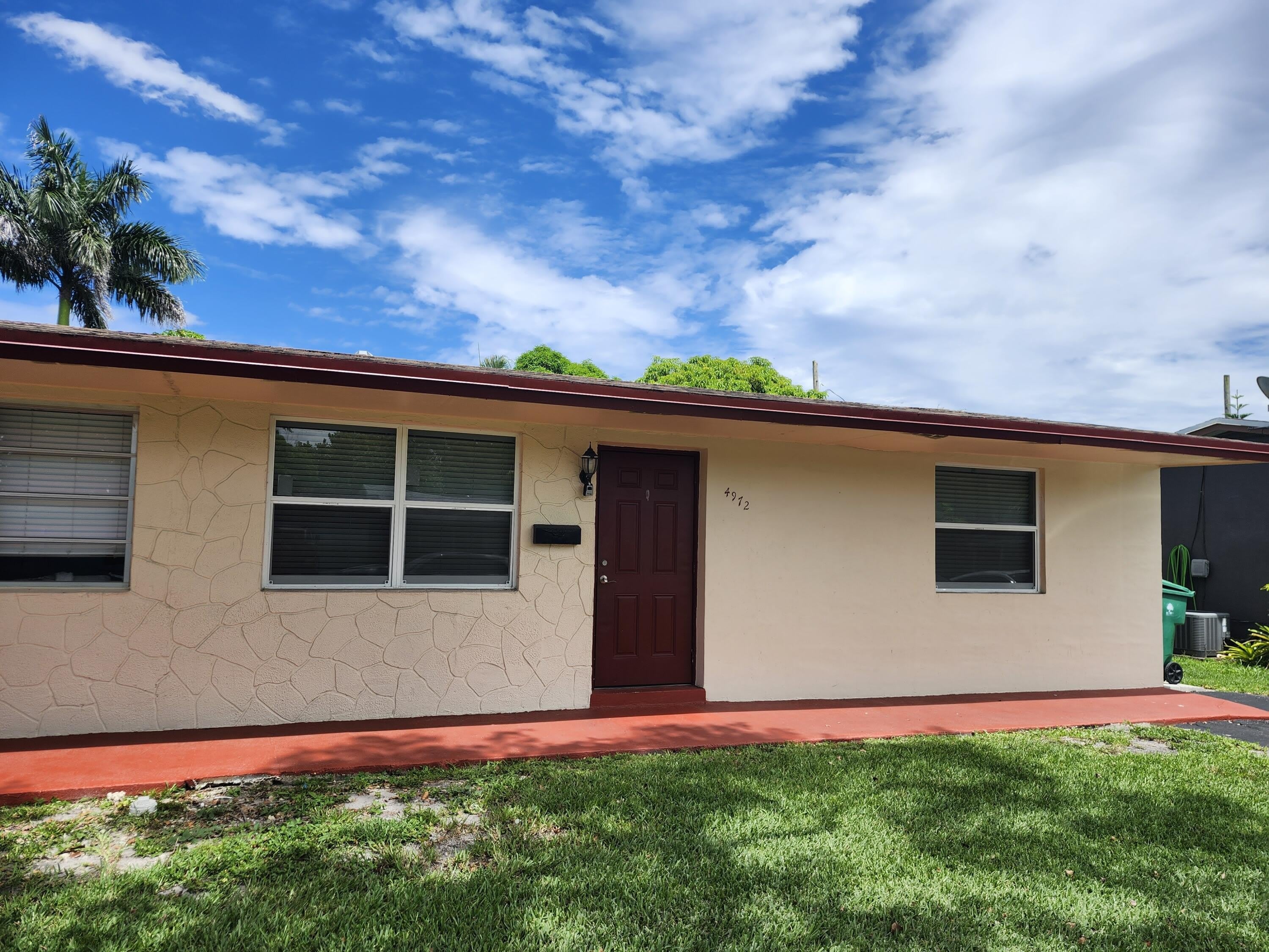 4972 SW 93rd Avenue SW – photo 1