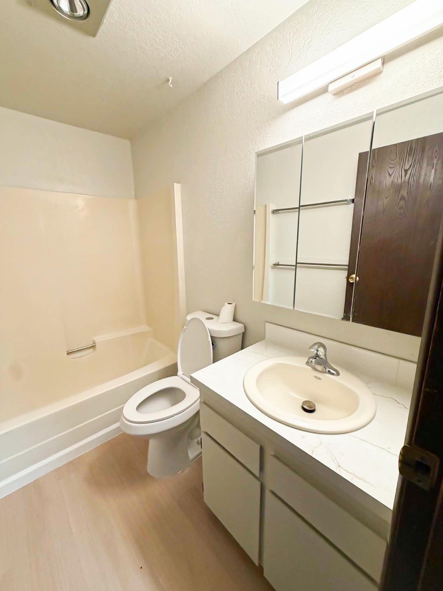 2208 West 13th Avenue – photo 3