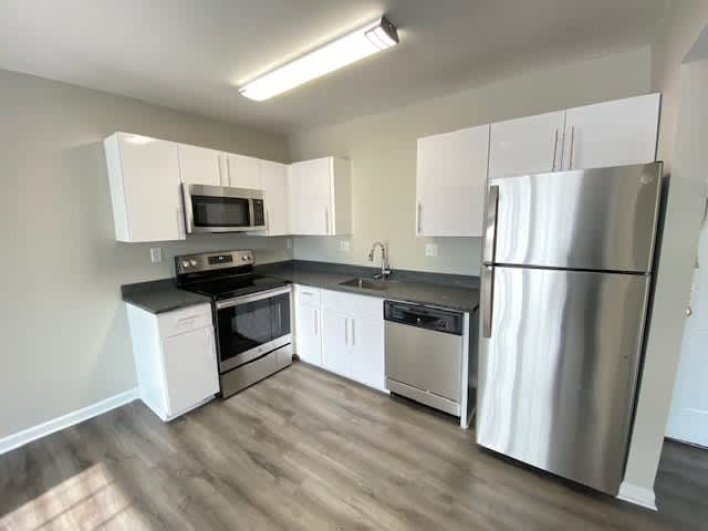 Spinnaker Square Apartments – photo 3