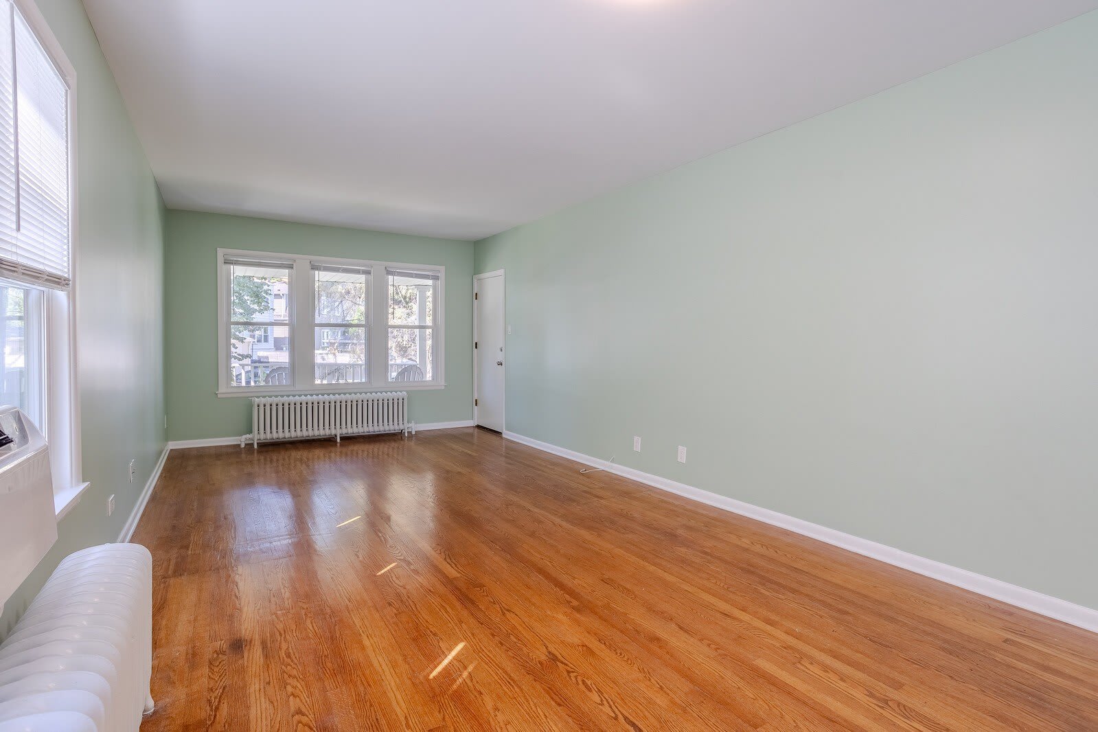 5515 N Monitor Avenue – photo 3