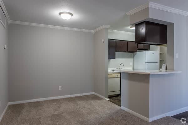 Oak Run Manor – photo 3
