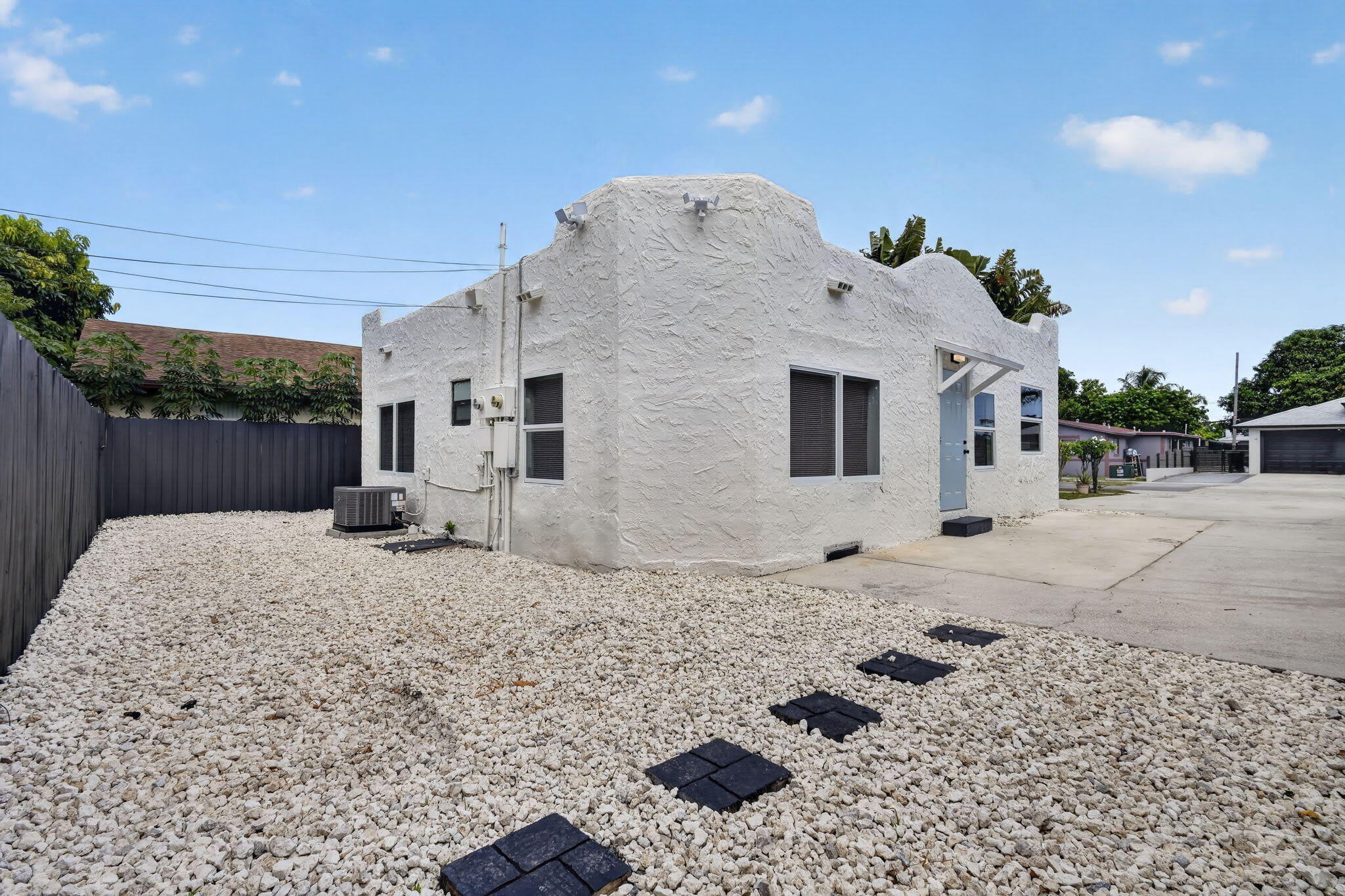 516 Independence Road – photo 2