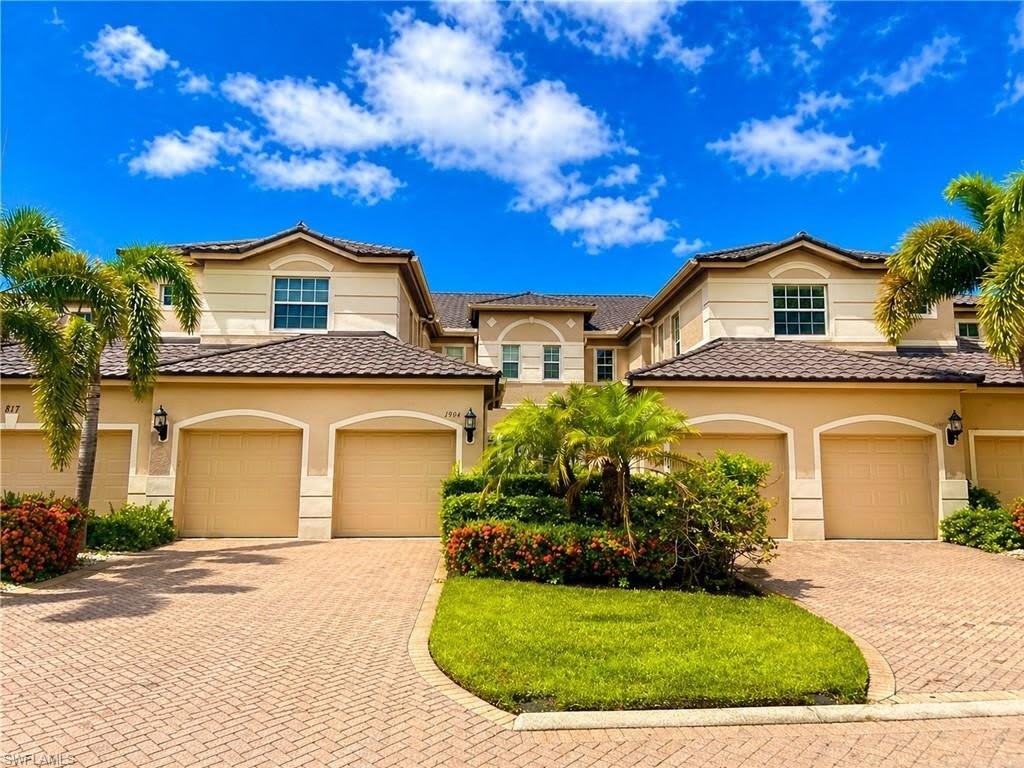 817 Regency Reserve Cir – photo 1