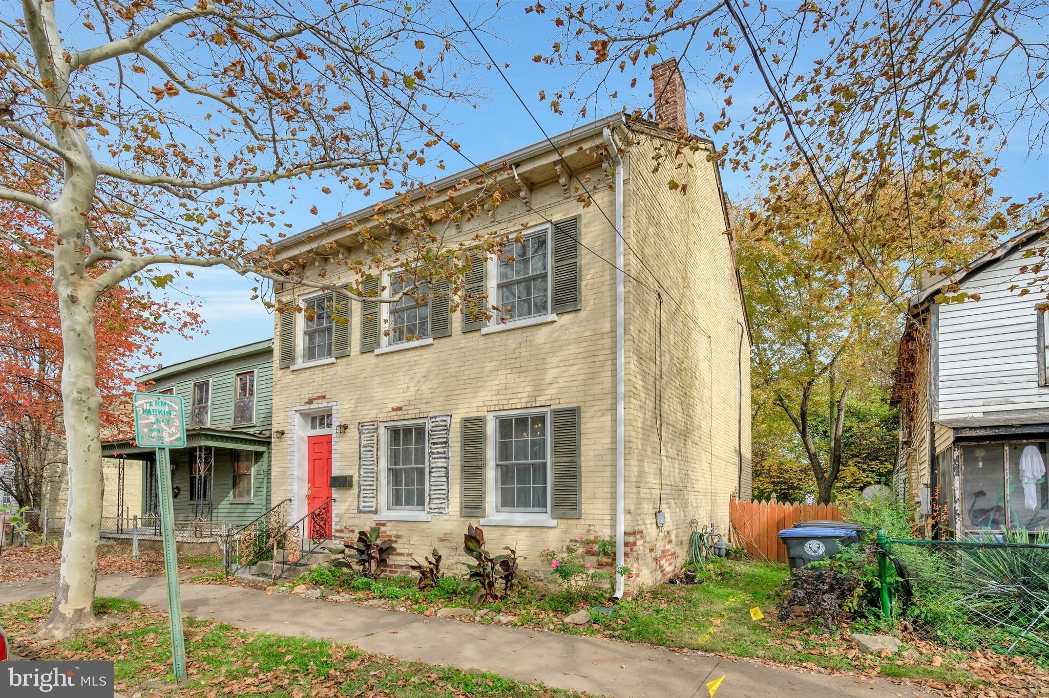 305 PRINCE EDWARD Street – photo 2