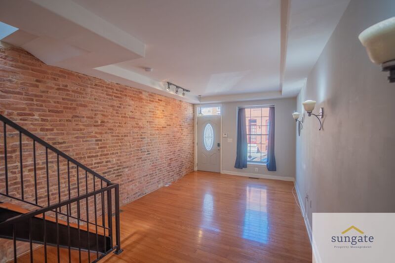 11 N Streeper St – photo 4