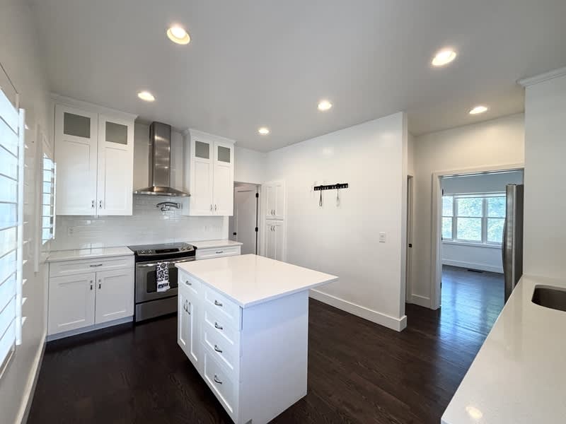 77 Hillside Avenue – photo 1