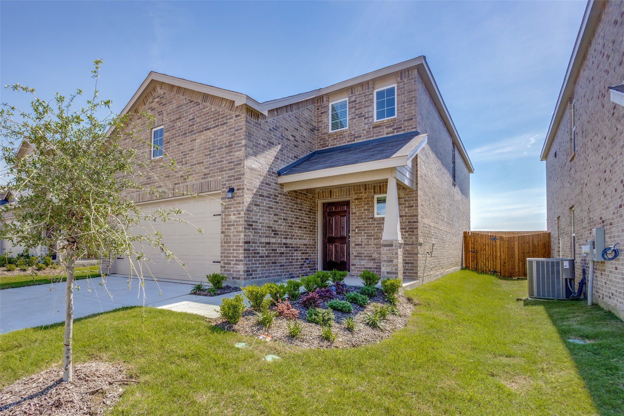 877 Table Rock Street – photo 2