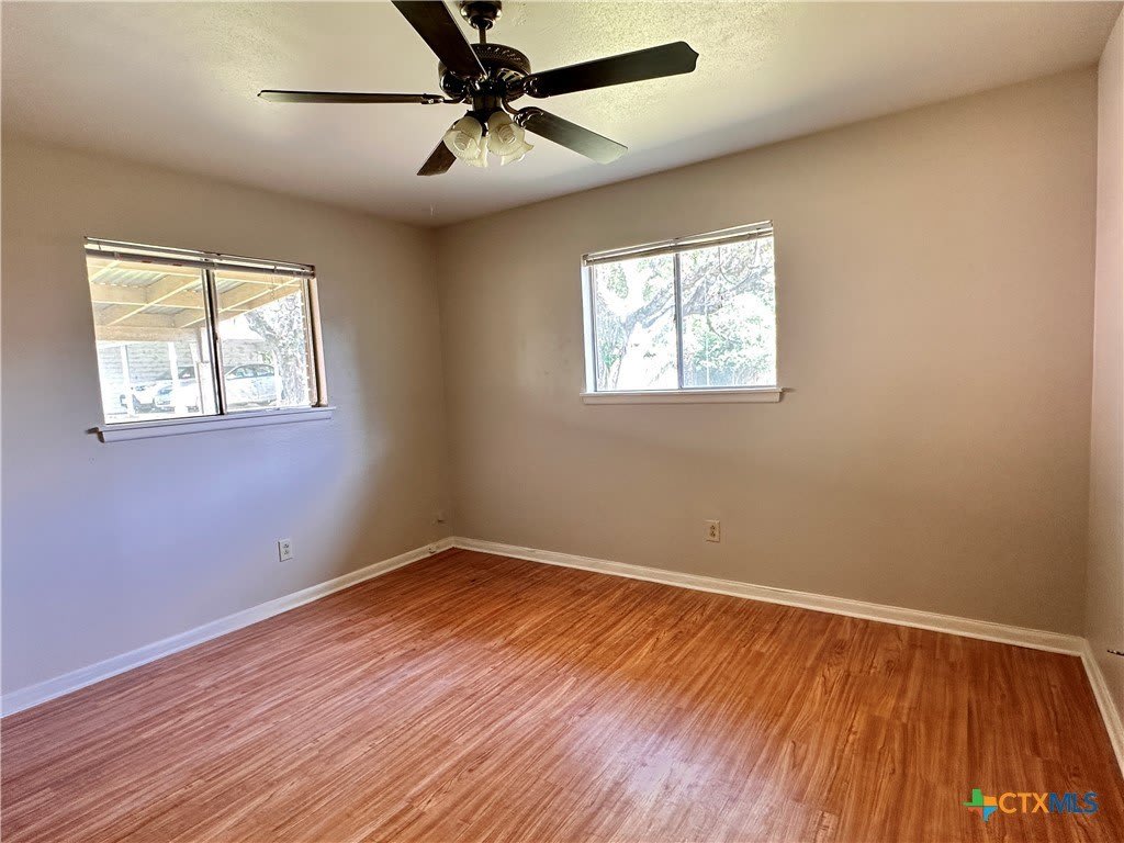 1009 Hazelton Street – photo 5
