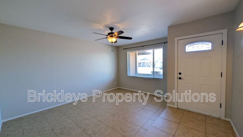 2431 W Plata Ave – photo 5