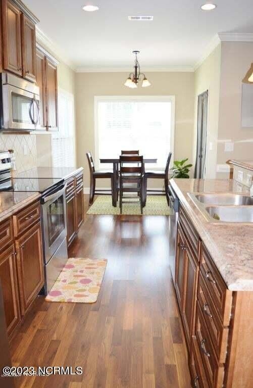 2020 Leighton Drive – photo 5
