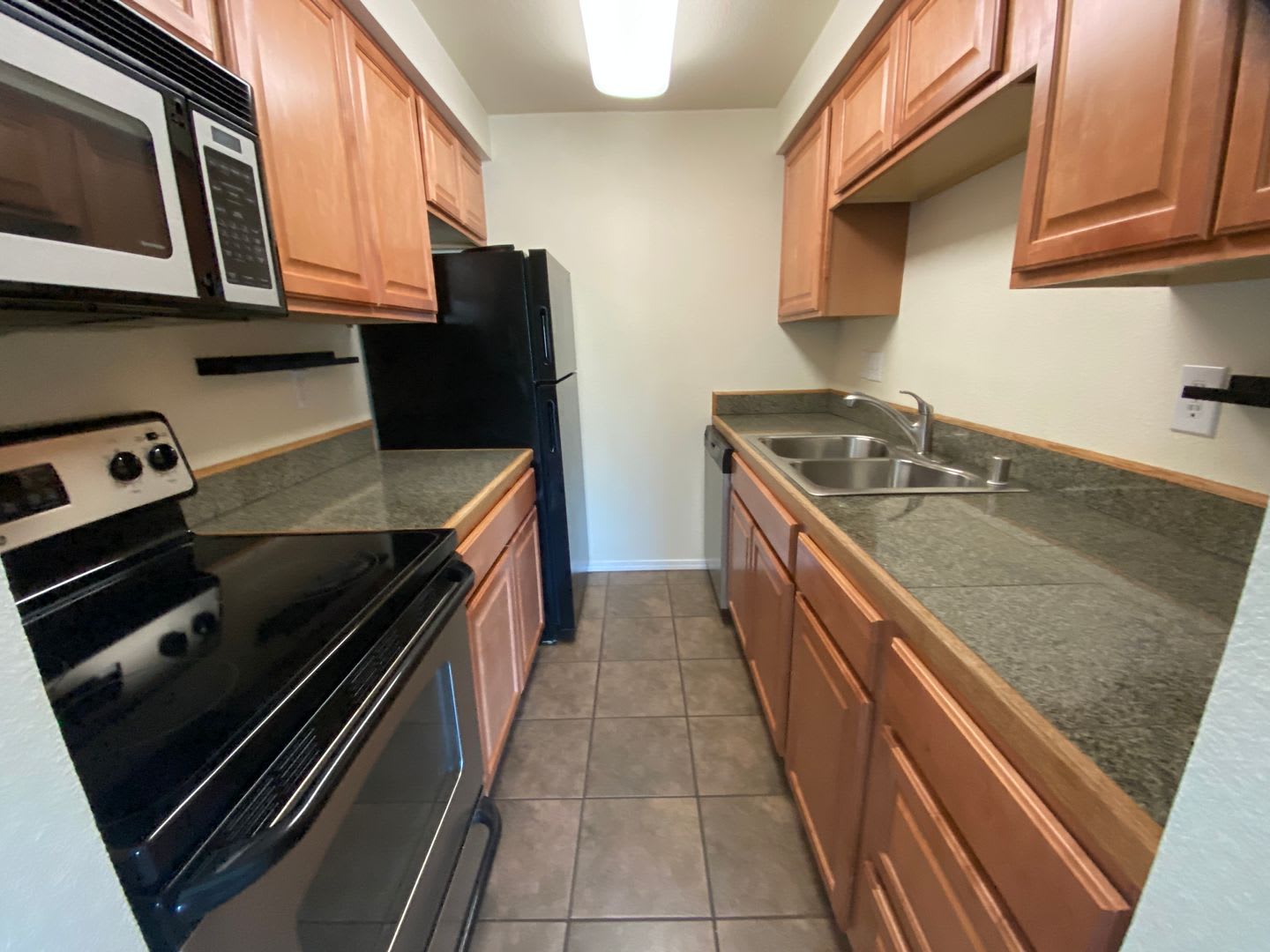 3538 Northwest Ave #20 Move In Special ~ First Months Free! – photo 2