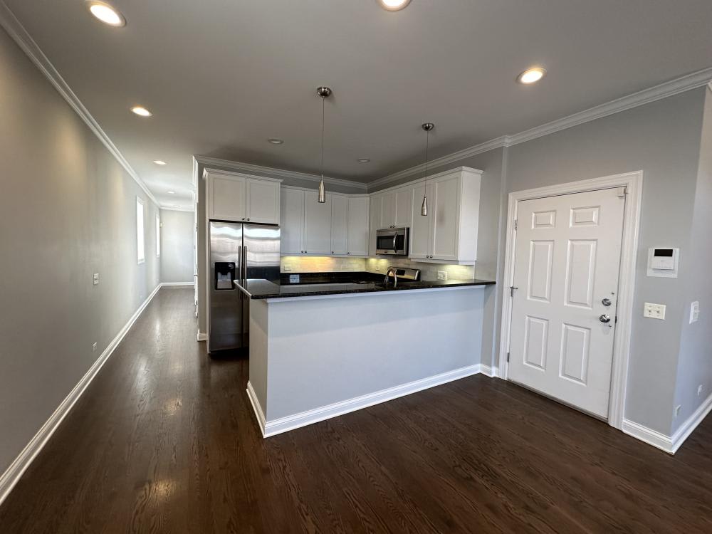 4308 N Lincoln Ave – photo 1