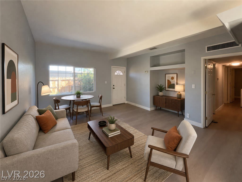 2400 S 15Th Street – photo 1
