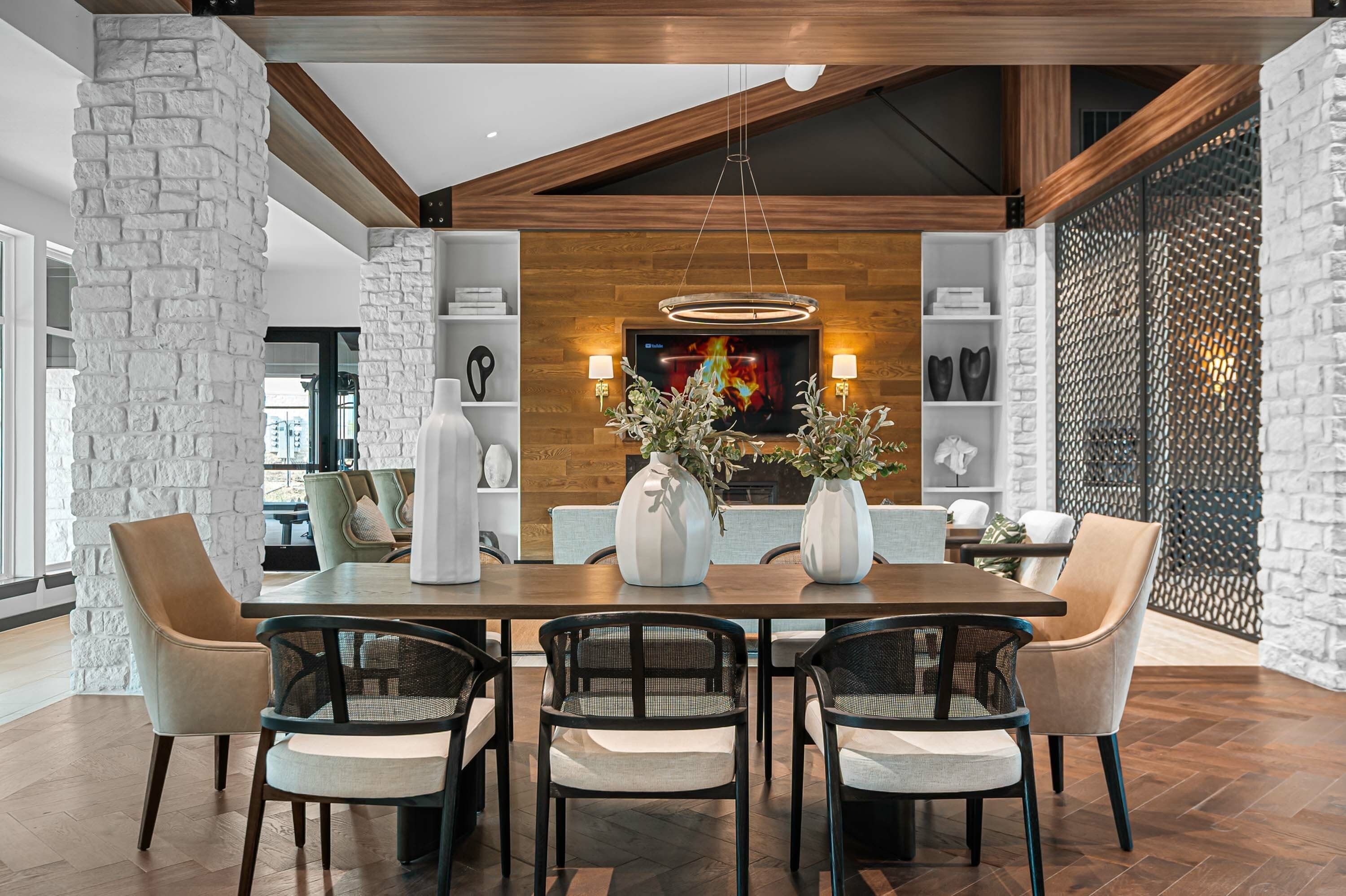 The Darby – photo 4
