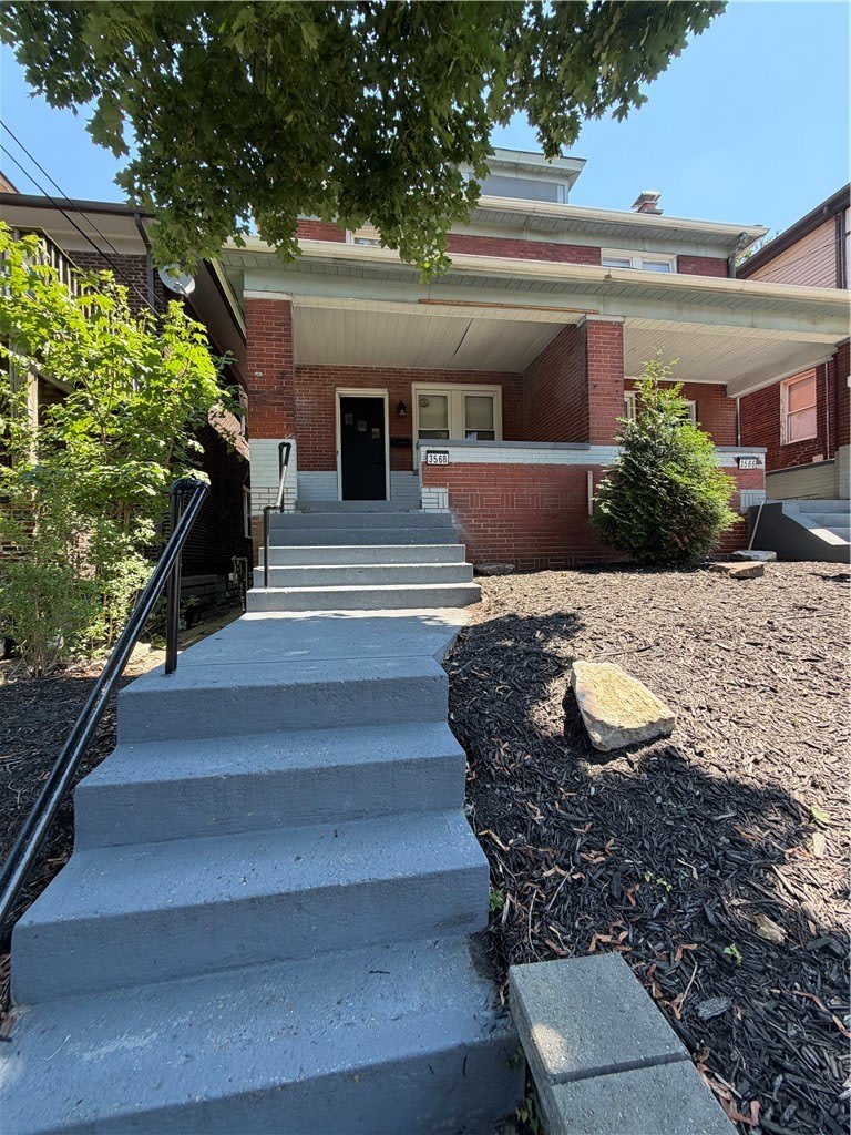 3568 Beechwood Blvd – photo 2