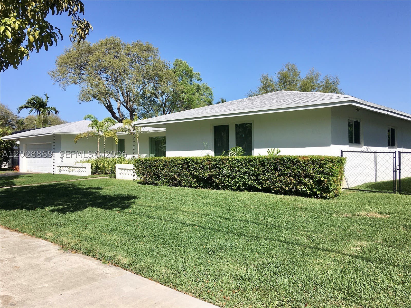 9121 SW 85th St – photo 4