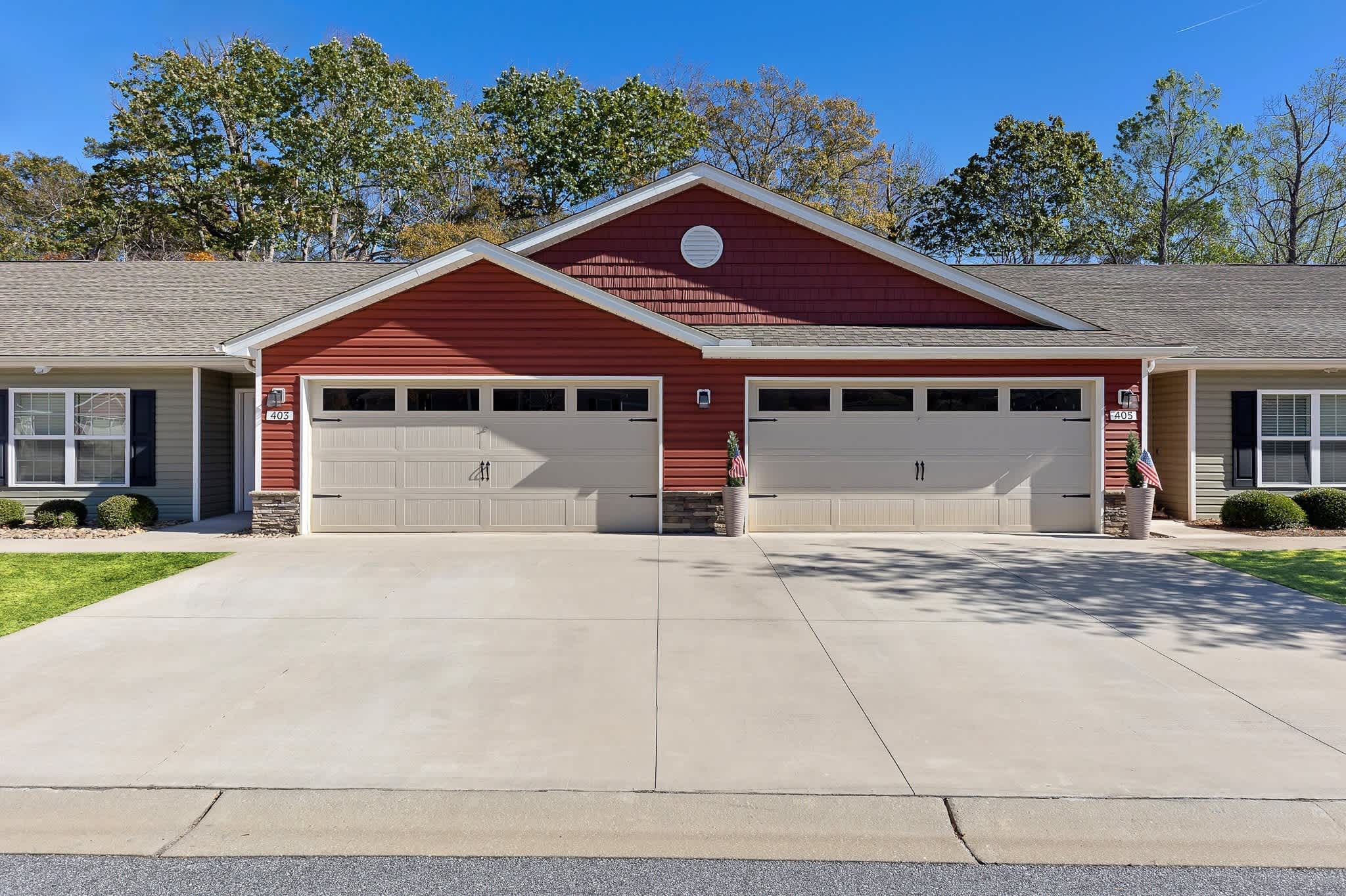 Redwood Simpsonville Neely Ferry Rd – photo 1