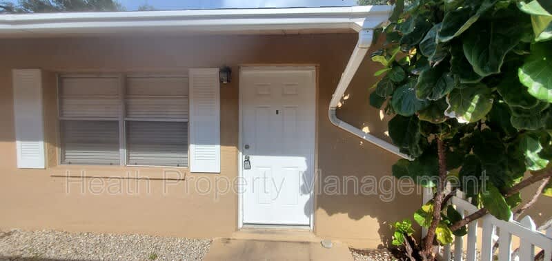 1066 Indiana Ave – photo 4