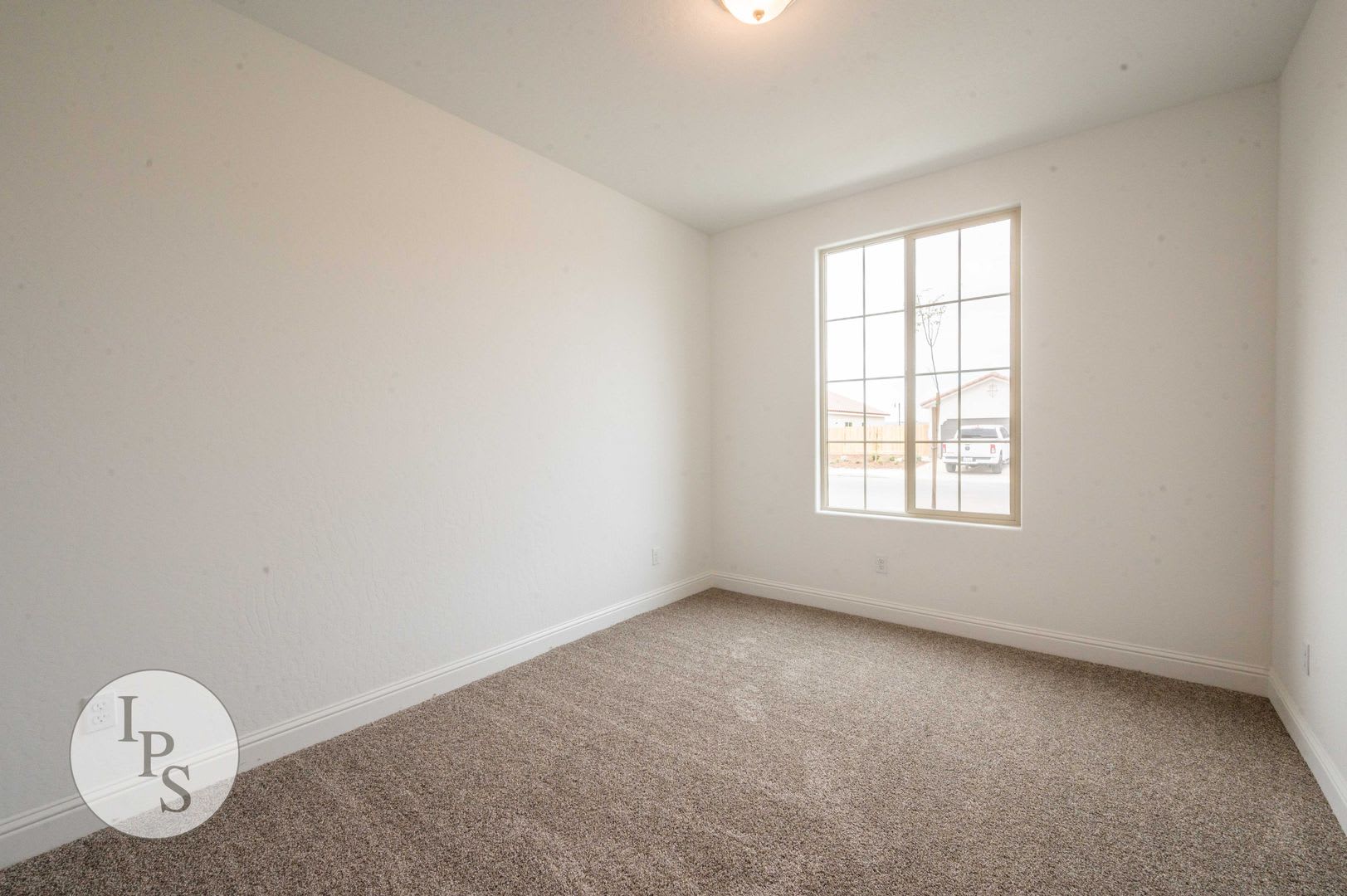 2022 South/East Fresno Home, 4BR/2BA – photo 4