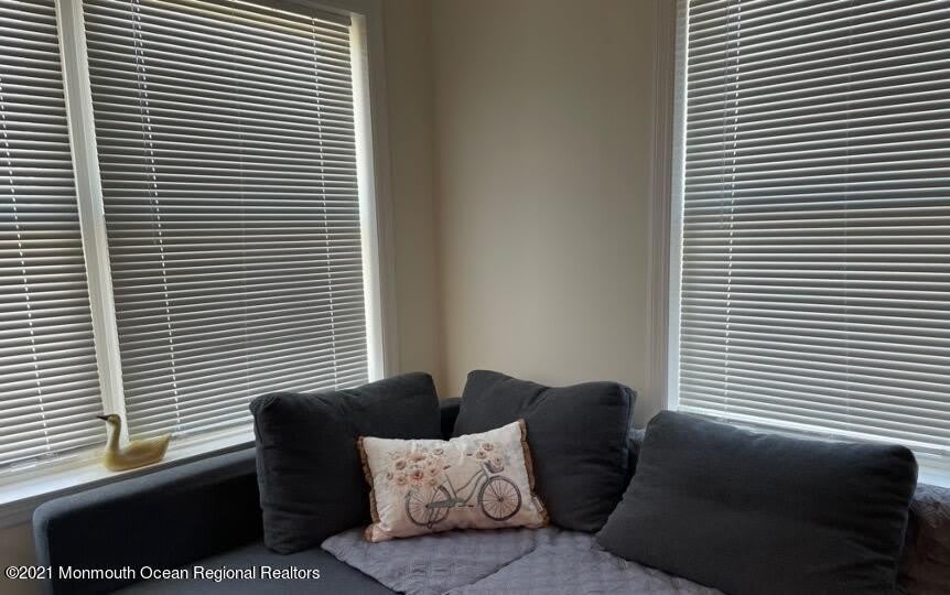 121 W Tide Way – photo 4